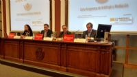PRESIDENTE DE LA AAAM, D. JESUS BLASCO, EL SECRETARIO DE LA CORTE, D. CARLOS CAVERO Y LOS PONENTES, ILMO. SR. D. PASCUAL ORTUO, MAGISTRADO Y D CRISTINA CHARLEZ, ABOGADA